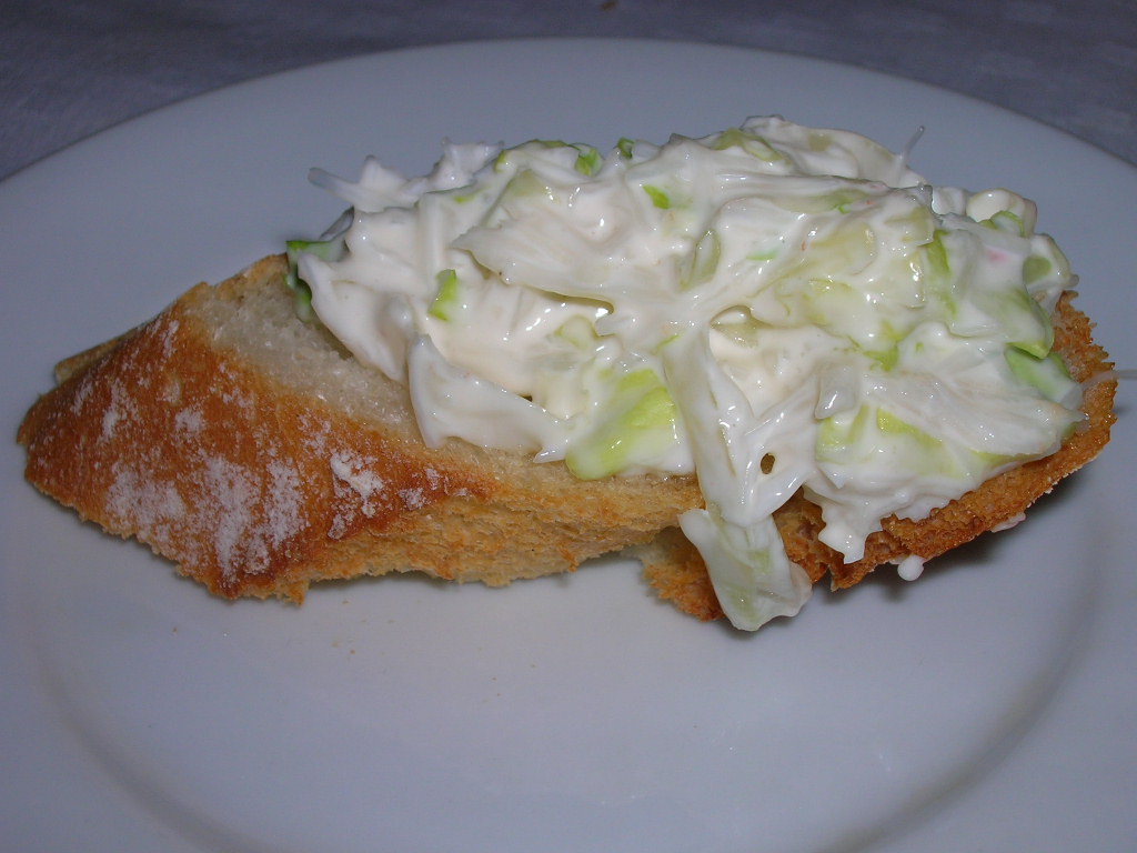 Pintxo d’amanida de bou de mar